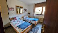 Apartment mit 2 Schlafzimmern und Balkon