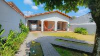 Casa Temporada Ubatuba perto da praia, check-in e out flexíveis com 5 vagas na garagem, wifi, churrasqueira - Chambres d'hôtes Ubatuba