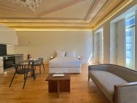 Superior Studio with Street View