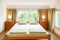 Habitación Familiar con vistas al jardín