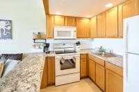 Amazing Ocean View Suite - Sleeps Six - Pool Access & Hot Tub - Chambres d'hôtes Lincoln City