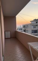Azure Apartment - B&B Vlorë