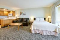 Top Floor Family Suite with Fireplace and Kitchen - Beach Access - Beautiful Ocean Views - Chambres d'hôtes Lincoln City