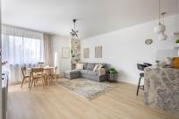 Quiet Apartment near City Center & Airport - Balcony, Fast Wi-Fi - Chambres d'hôtes Varsovie