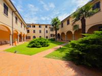 AQUARAMA - Lakefront Apartment with Pool Access & Free Parking - Ferienwohnung Paratico