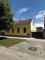 Haus Marchfeld - B&B Weikendorf