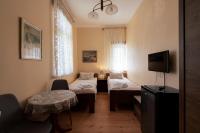 Chambre Lits Jumeaux avec Salle de Bains Commune