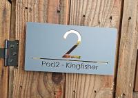 Pod2 - Powys River Pods - Pet Friendly Glamping Pod Builth Wells Powys Wales - B&B Garth