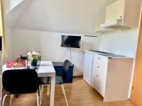 City Apartment with Free Parking - Vienna South - Bed and Breakfast Wenen