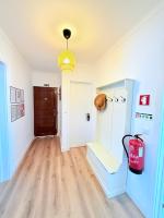 Moradia com escada e Jardim, Piscina Maio 2026 - B&B Almada