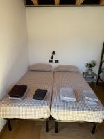 Quadruple Room with Private Bathroom