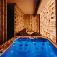 Vila Roháčka - Luxusná Vila so súkromným wellness a bazénom - Bed and Breakfast Habovka