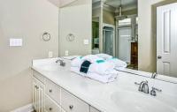 Sleeps 12, pool, beach access - B&B Orange Beach