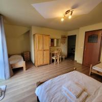 Vierbettzimmer mit Balkon