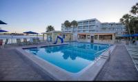 Family owned with pool and sunset views from the balcony!! - B&B Tampa