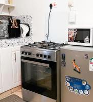 M studio Apartment - Centrally Located with Ordho Bed in Nairobi - B&B