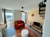 We Live In R - Duplex 501 - B&B Reims