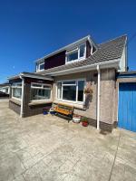Cilhaul Holiday Let Sleeps 8 - B&B Llandysul