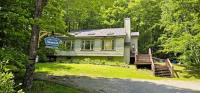 Wine Moose w Hot tub Fireplace Sauna 9min to Mt Snow - B&B