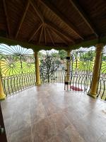 Peaceful Tropical 2-Bedroom Villa - B&B