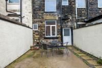 Unique 3 Bedrooms, 3 Ensuite, FREE WiFi, Private Parking - B&B