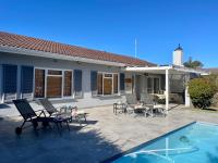 Cozy Dozy Beach House - B&B Plettenberg Bay