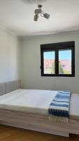 One bedroom apartment with sea view Becici - Chambres d’hôtes Bečići