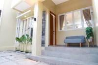 Family Villa in Central Sleman with Playground - B&B