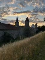 Charmantes Feriennest vor Seßlachs Stadtmauer im lebendigen Familienhaus - Chambres d'hôtes Seßlach