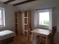 Zweibettzimmer mit Bad auf Pferdehof in Much - B&B Much