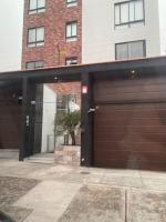 Lovely & quiet place, park view & private parking - B&B Lima