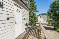 Northstay - Tromsø Urban Retreat - Free Parking, Brand New & Modern - B&B Tromsø