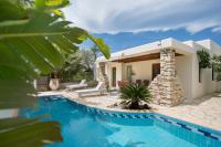 Villa paradiso 1 with private pool - B&B Pitsídia