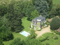 Large charming property - Chambres d'hôtes Saint-Yrieix-la-Perche