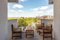 Stylish Riverfront Condo Eve 305 - Free Parking - Chambres d'hôtes Nashville