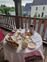 Gîte de la Cour - B&B Campandré-Valcongrain