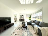 Spacious 4BR Family Home Prime Sunnybank Location - B&B Brisbane