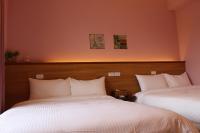 Vierbettzimmer mit Dusche