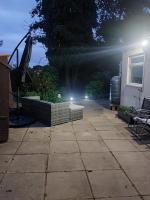 Twenty-One Retreat Surrounded by open landscapes - Ferienwohnung Rowley Regis