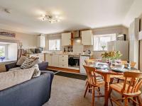 3 Bed in Cosheston 90732 - B&B Cosheston