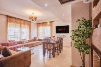 2BR Getaway Near and Seaside Promenade - B&B Casablanca