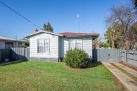 Lil beauty Nth Central near Hosp 3BR Reno w ample parking and Wifi - Chambres d’hôtes Shepparton