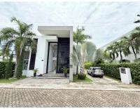 Casa con piscina y BBQ en Lagos del Peñón Girardot - Ferienwohnung Girardot