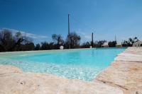 Trullo Flamingo - Luxury Villa with private pool - B&B Serranova