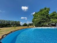 Rustic Farmhouse Retreat in nature near Costa Brava beaches & Historic Girona - Bed and Breakfast Sils