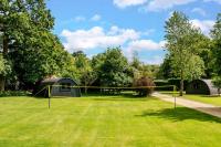 Rabbits Warren - Cotswolds Stay with Sauna and Hot Tub - Chambres d'hôtes Hankerton