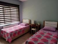 Standard Twin Room with Shared Bathroom