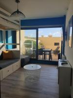 Waterfront studio with terrace - B&B Lacanau