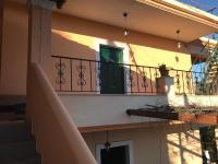 Capt Tassos Summer House in Dassia - B&B Grevedianá