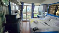 Studio with Balcony